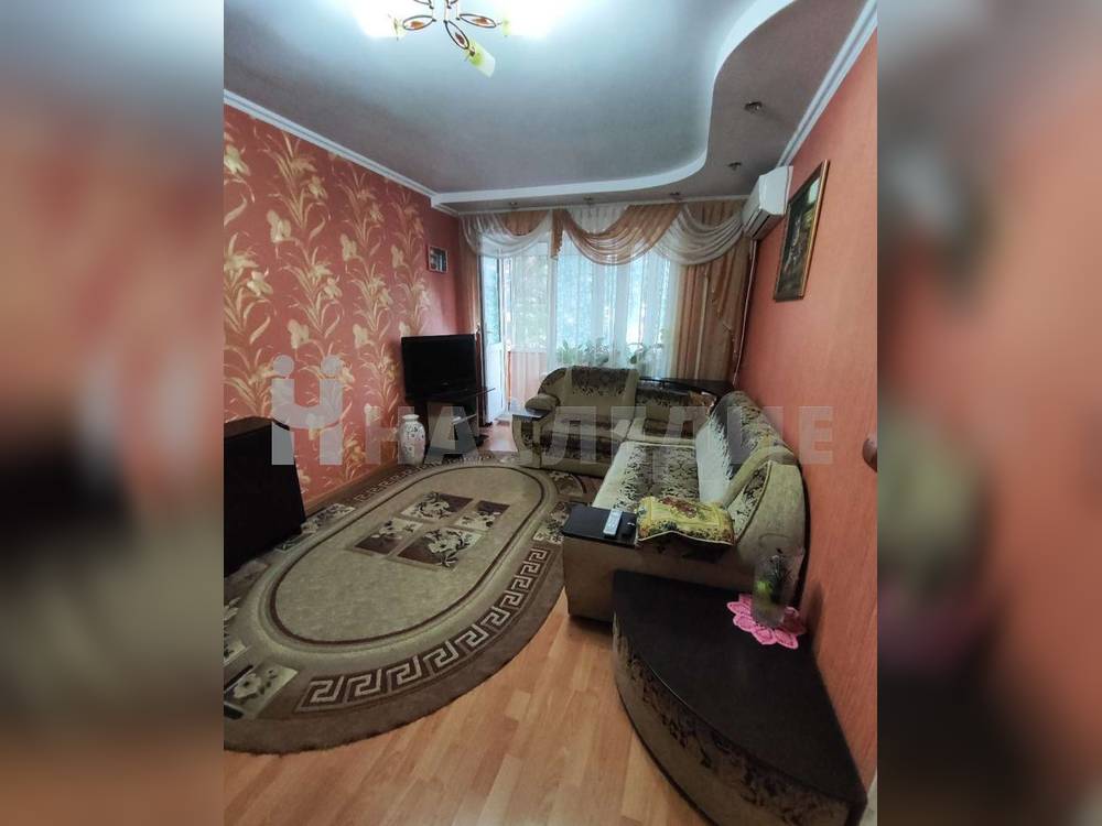 2-комнатная квартира, 53.9 м2 2/2 этаж, кв-л. 76-й - фото 1