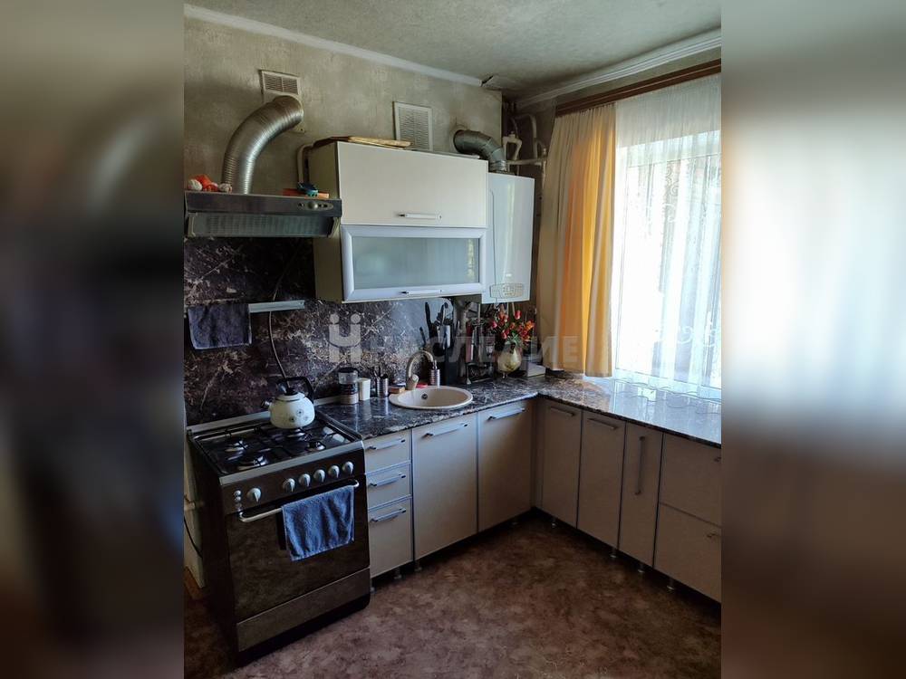 3-комнатная квартира, 61 м2 1/2 этаж, ул. Коммунистическая - фото 8